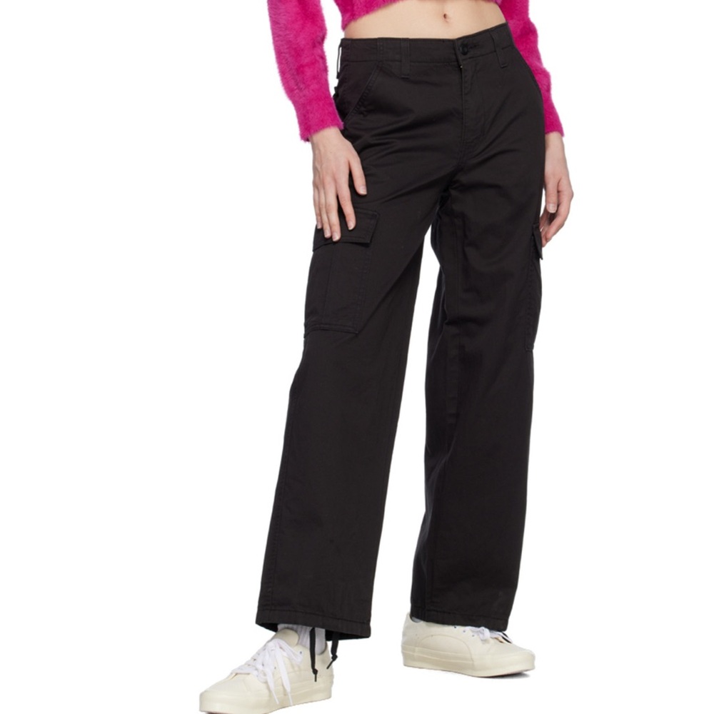 Levi’s Black Cargo Pants
